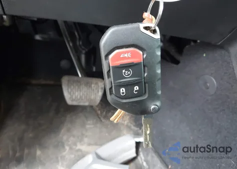 2020 Jeep Wrangler Unlimited Sport S 4X4 z USA, uszkodzony, nr VIN 1C4HJXDG5LW187222